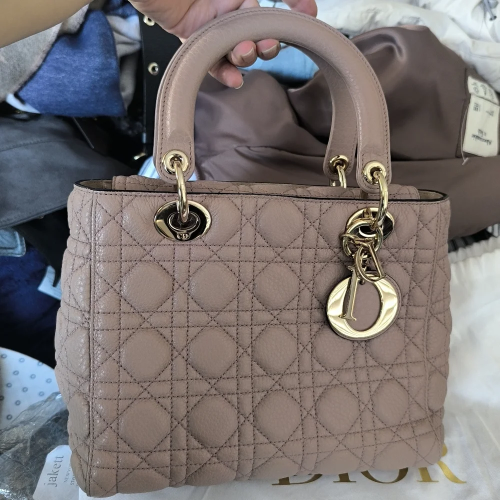 CHRISTIAN DIOR Grained Calfskin Medium Supple Lady Dior